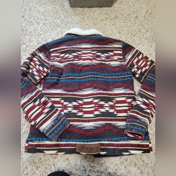 Cinch Jacket - Picture 3 of 3